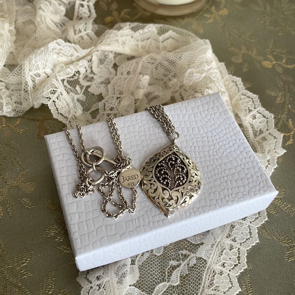 Lois Hill Sterling 925 Necklace